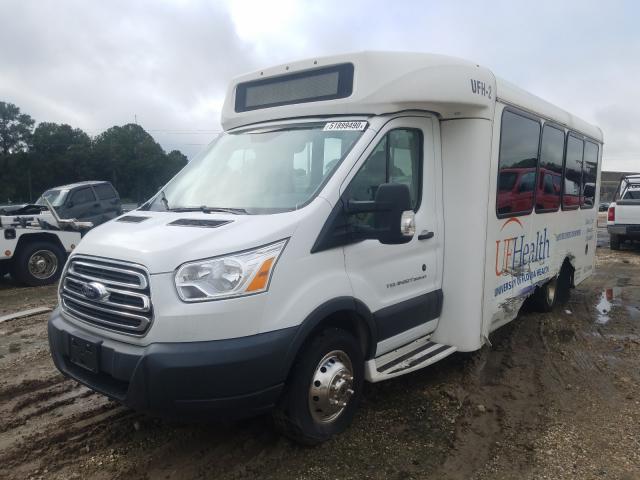 Ford Transit Cutaway 350 HD Image 3